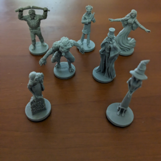 Gathering Gloom: 7 mini character figures